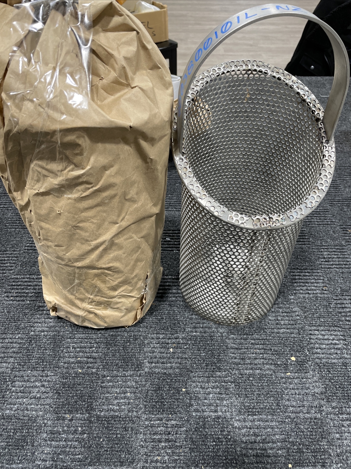 Eaton Filtration 9803800101L-NZ Bskt Assy 8″ 3/16″ P 316ss Long *Lot Of 2*