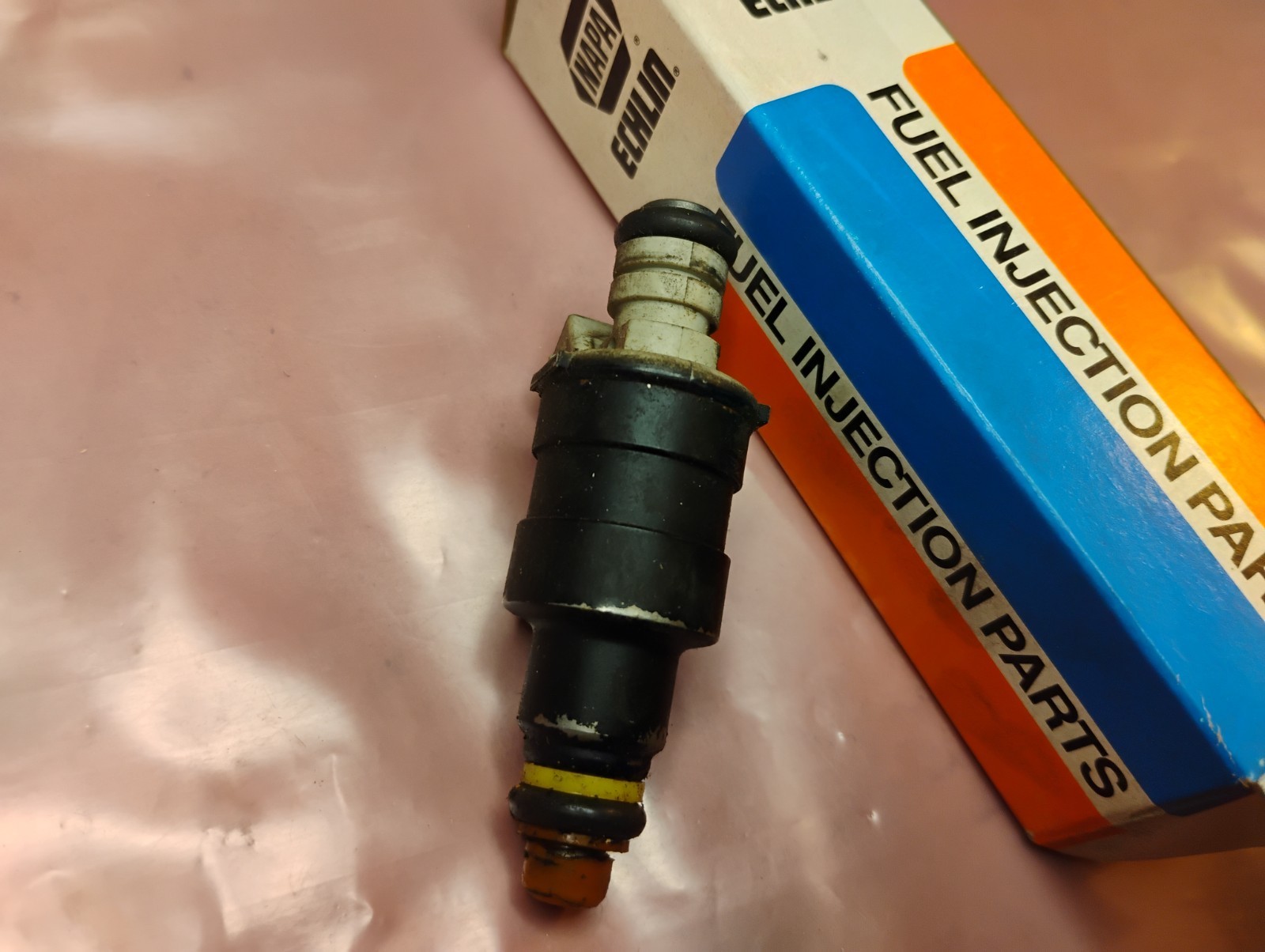 NAPA Echlin Fuel Injector 2-18036 – Fast Ship