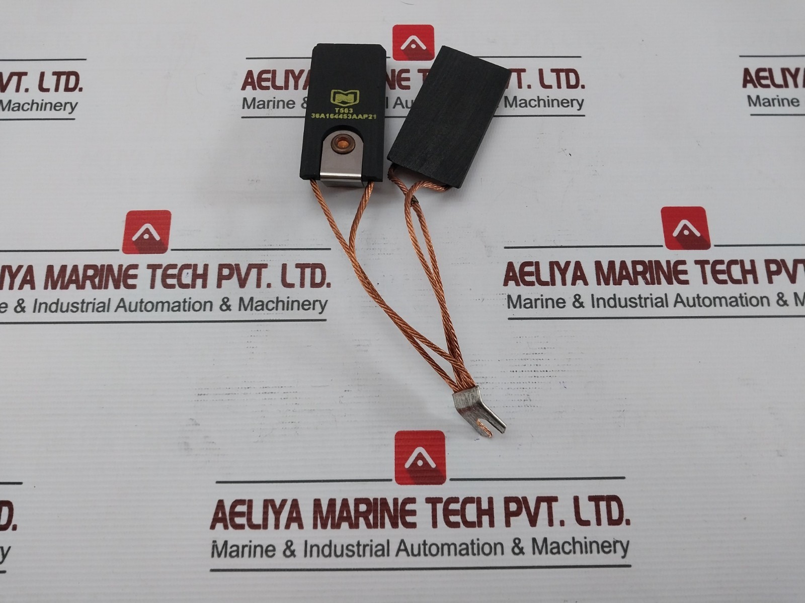 National Carbon 36A164453AAP21 T563 Carbon Brush
