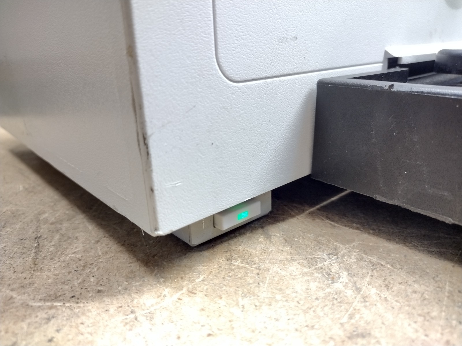 Agilent G1103B Cary 8454 Uv-Vis Spectrophotometer w/Power Cord – USED