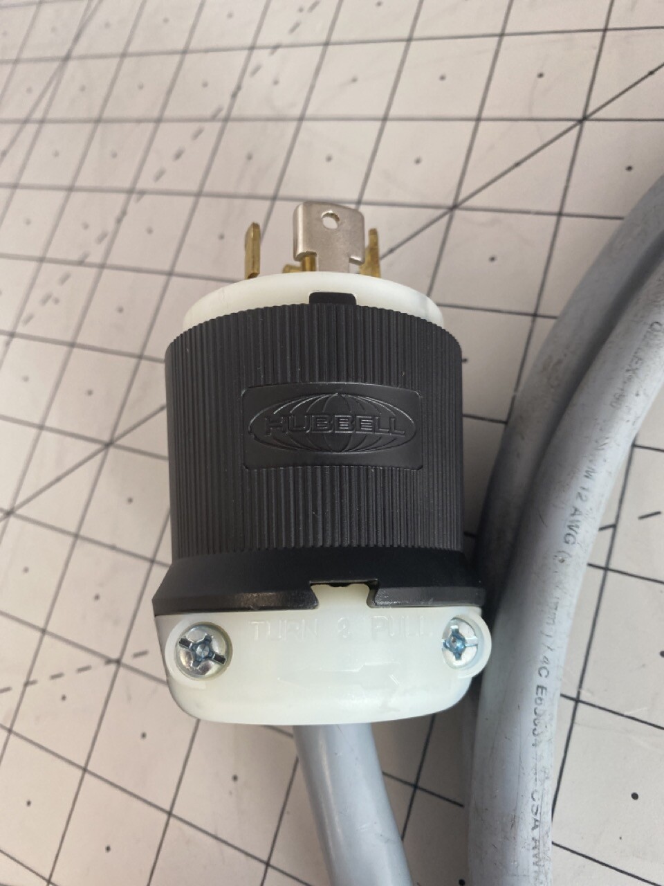 Olflex 190 Cable Assembly w/ Amphenol Size 20 & Hubbell HBL2811 Plugs PN: 601203