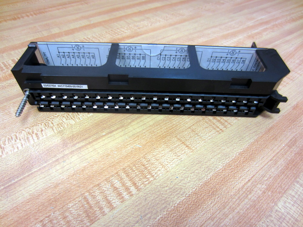 General Electric IC697MDL653 I3C7B3 Input Module Term Housing Only