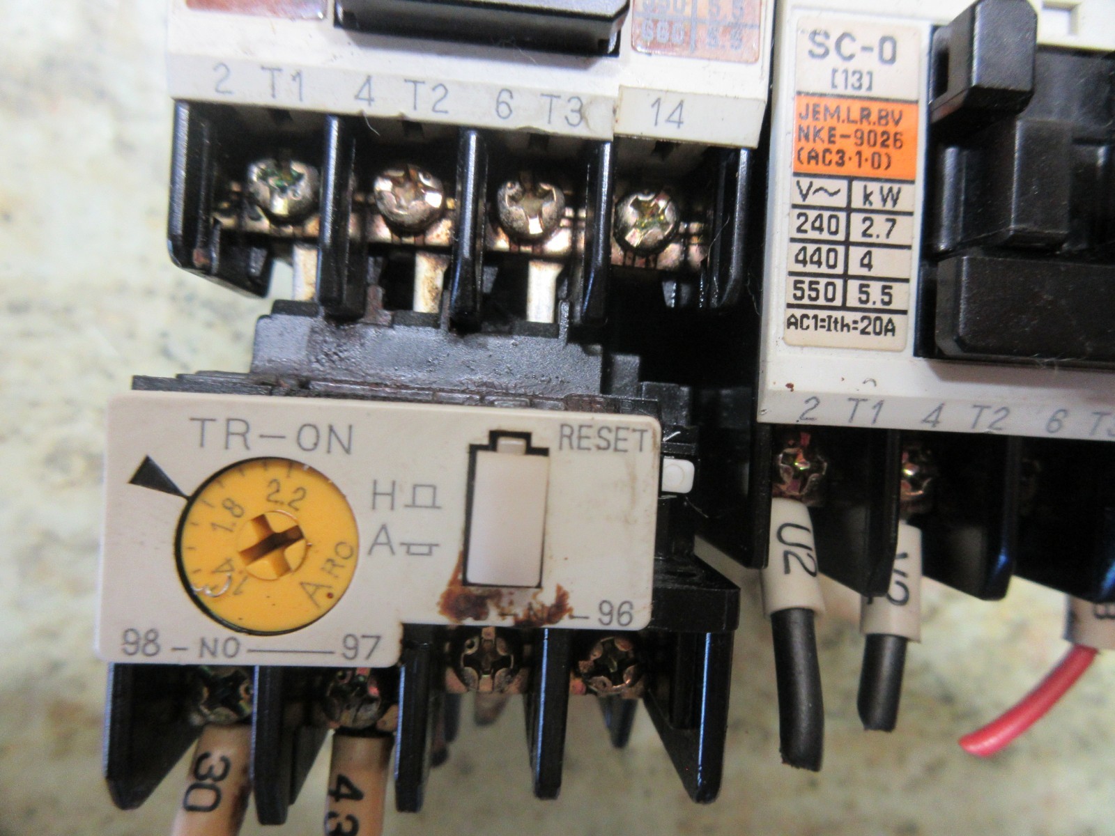 FUJI AUTO BREAKER CAT.NO.4NC0F0 TYPE SC-0 [13] A2 LOT OF 2 MIGHTY COMET VMC-500