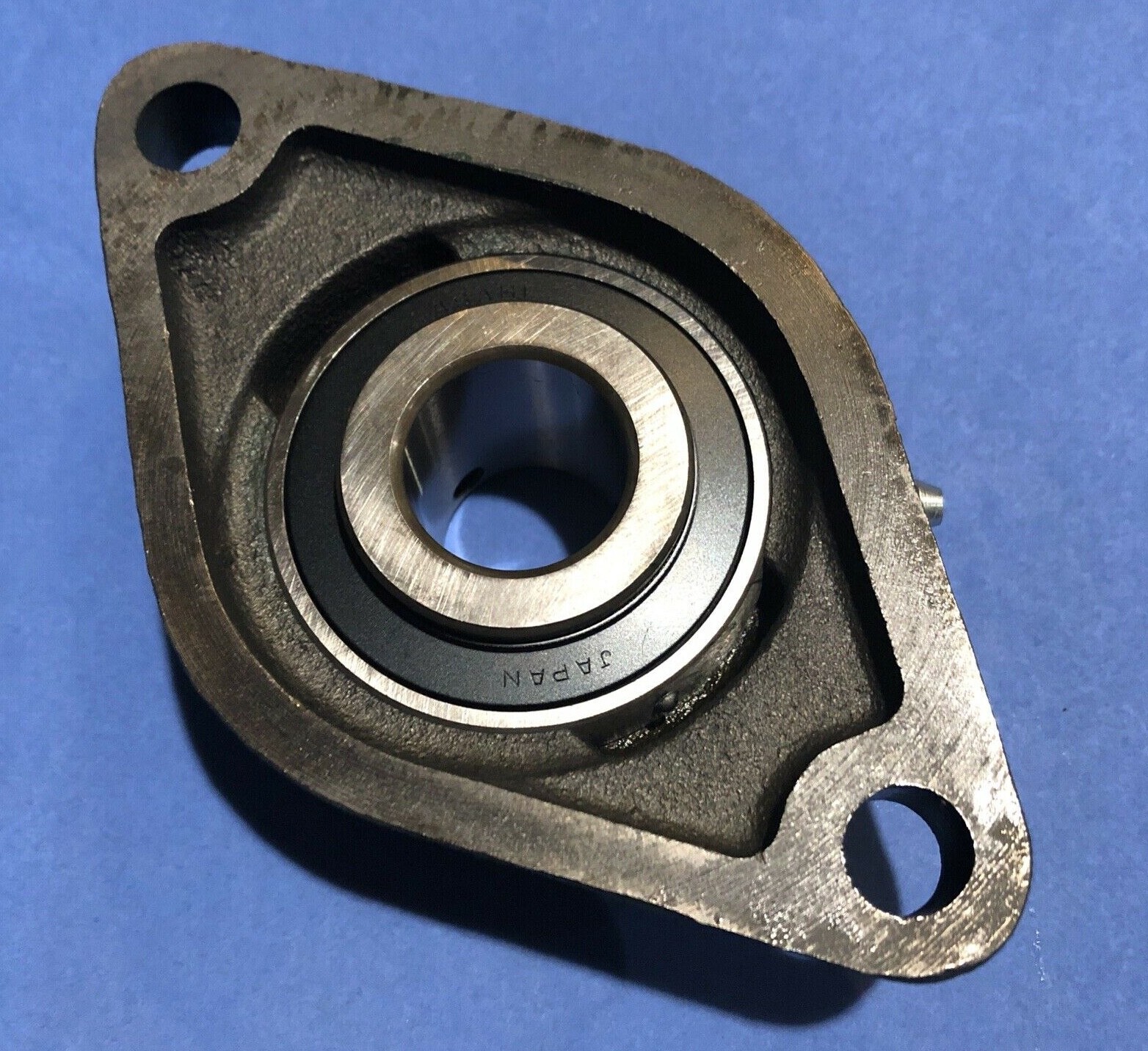 AMI Bearing UCFLX05-16 – 1″ MEDIUM SET SCREW 2-BOLT FLANGE NEW