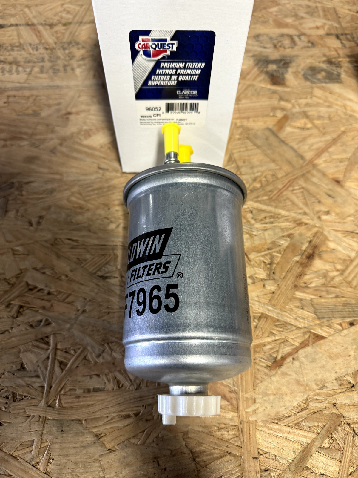 Carquest In-line Fuel/Water Separator with Drain 96052
