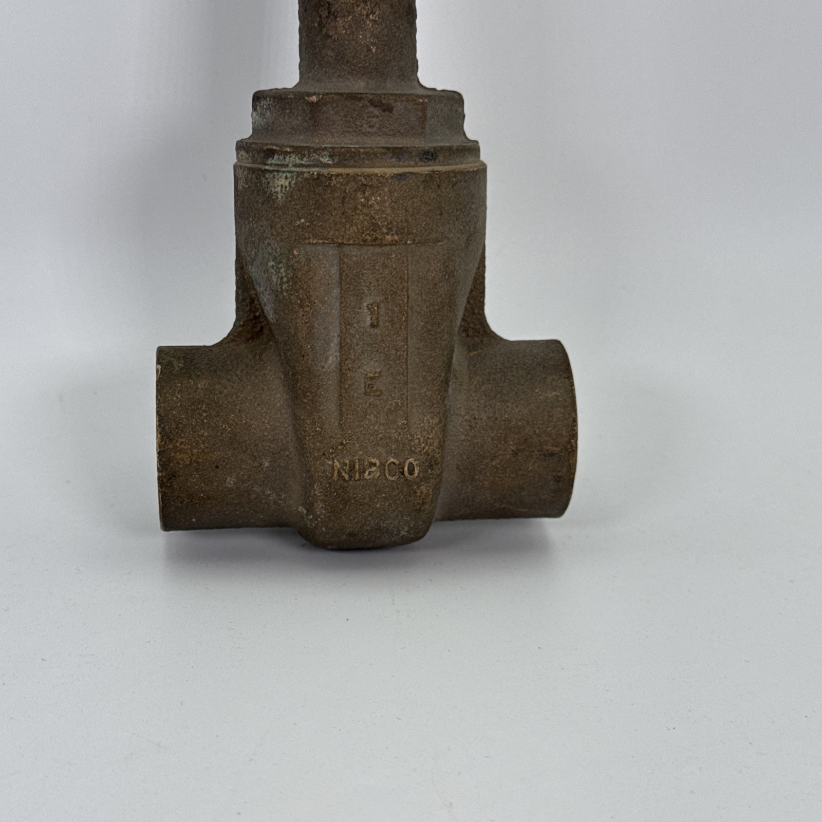 Nibco S-111 1″ Solder Gate Valve 125 SWP 200 WOG Sweat Bronze