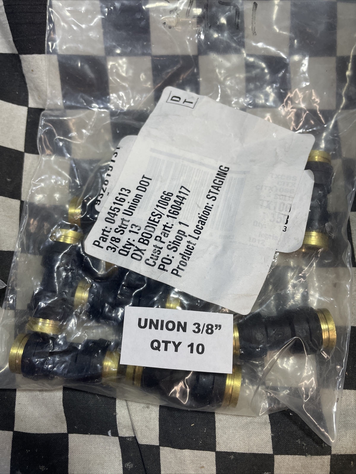 Parker Quick disconnect ELBOW UNION 12MM, 3/8″, 1/4″ TUBE X 3/8″ NPT, 369PTC-6-6