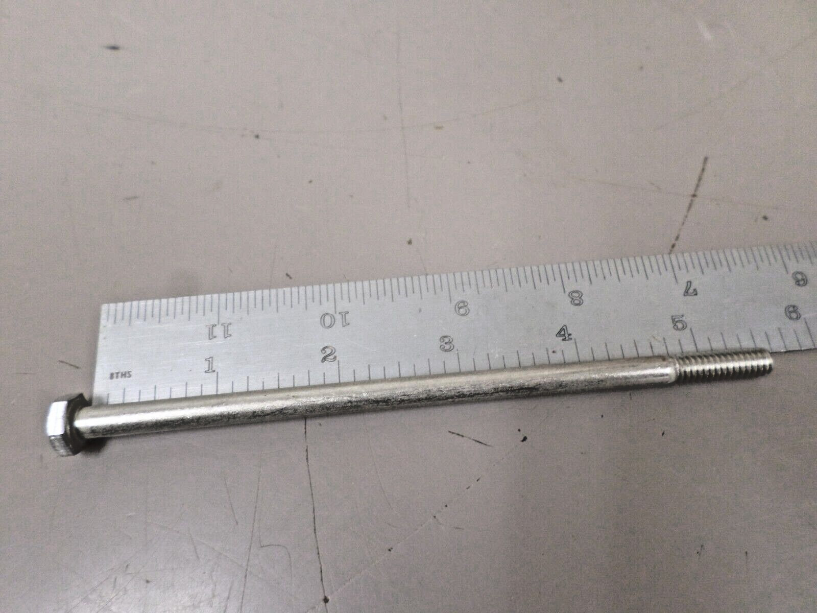 Lot of 10 – 1/4-20 x 5-1/2 Stainless Steel Coarse Hex Bolt F593C THE