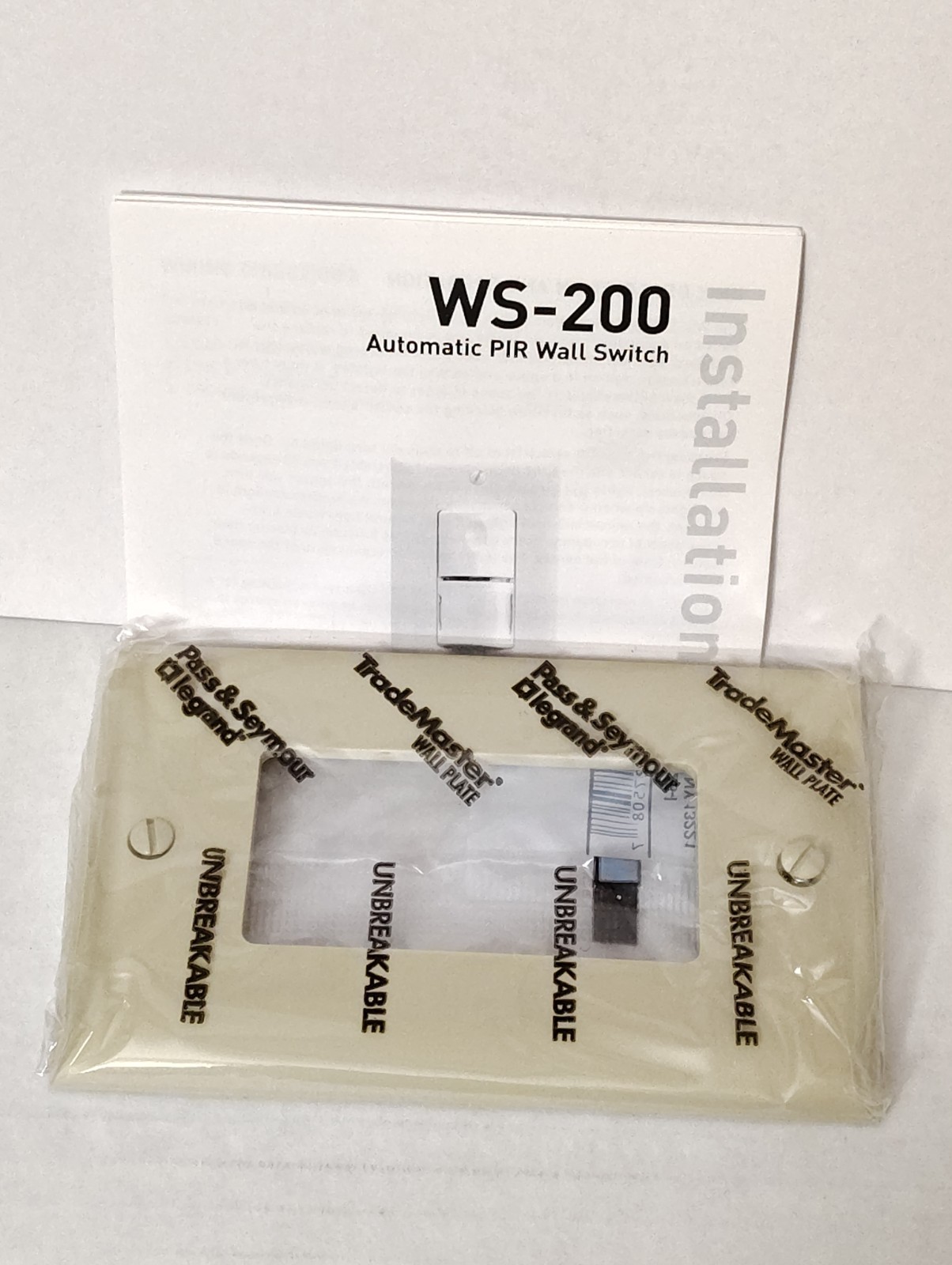 Watt Stopper WS-200-I PIR Automatic Wall Switch 120-277 VAC 60 Hz Ivory Open Box