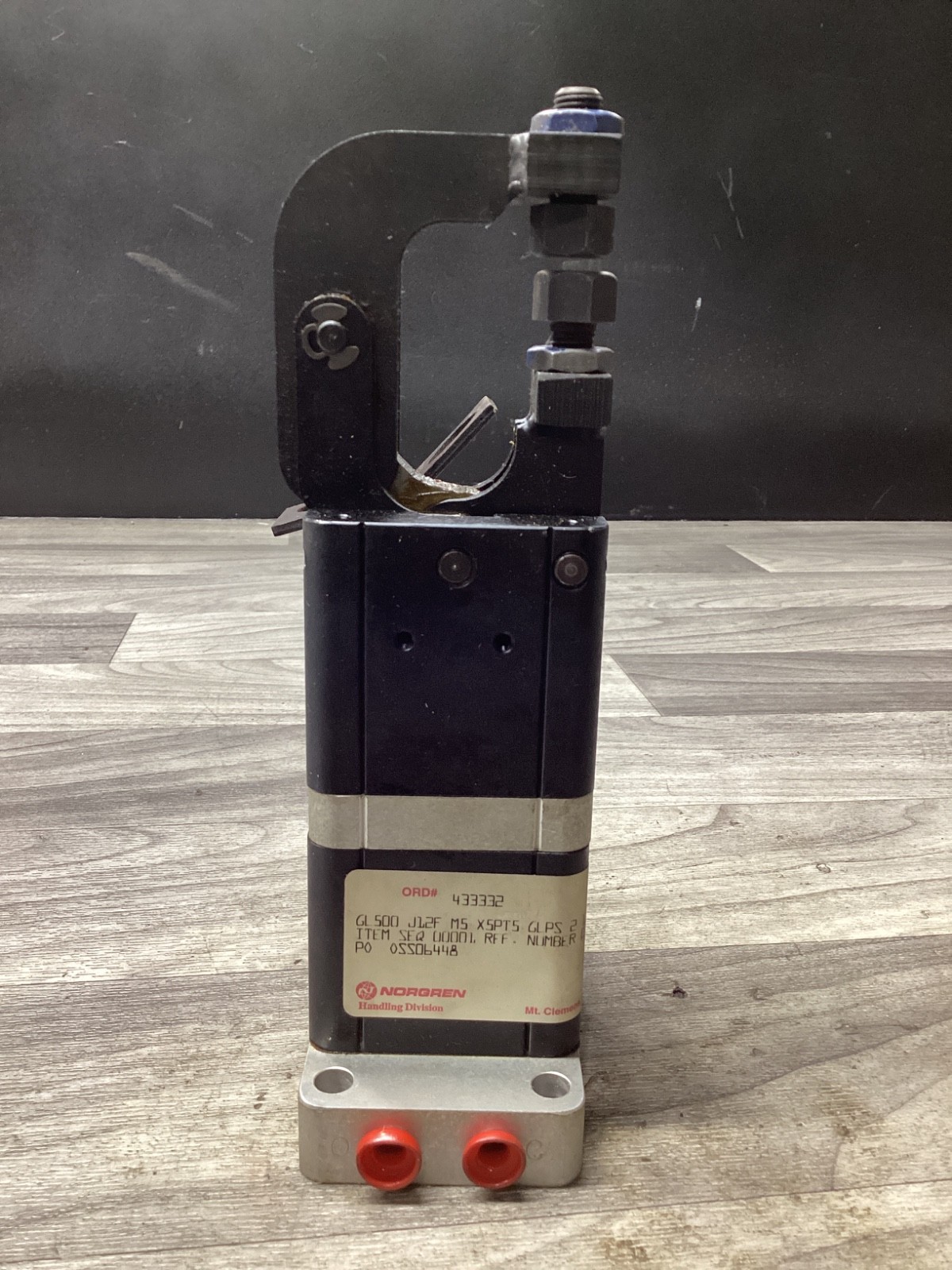 Norgren GL500 J12FM5X5PT5GLPS218 Pneumatic Gripper #117C108PR4*SI