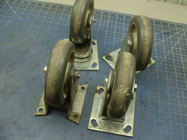 SET OF 4 JARVIS 5″ X 1-1/4″ CASTERS (2) STATIONARY & (2) SWIVEL (1) DIFF. MOUNT