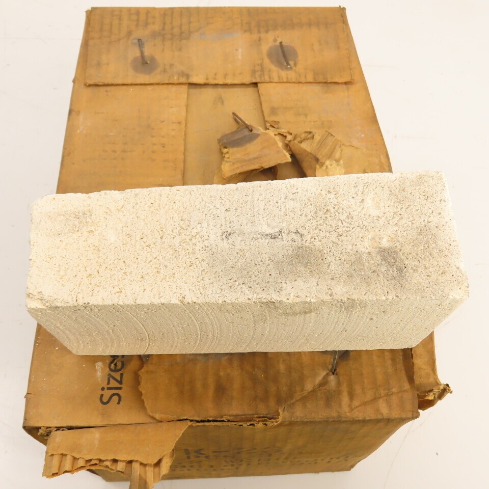 Morgan K-23 No. 2 Wedge Insulating Fire Brick 9″ x 4.5″ x 2.5″ Box Of 10