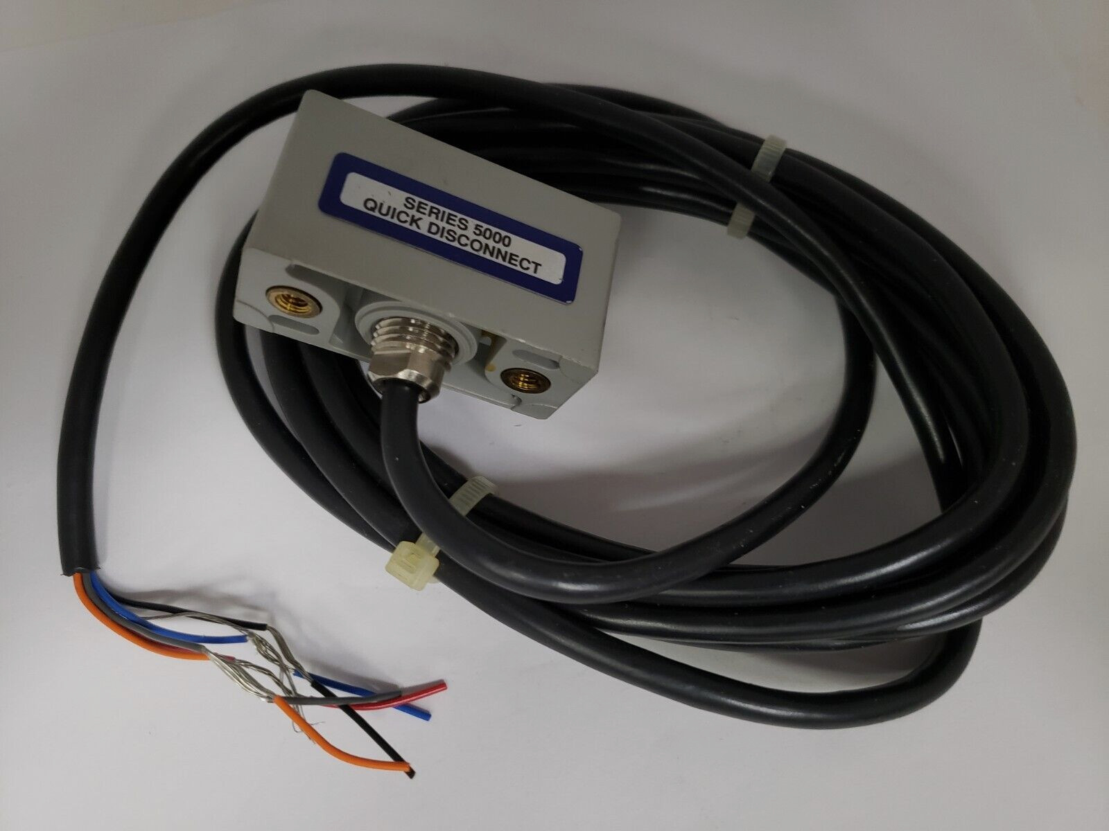 ALLEN BRADLEY 42DCB-5000 PHOTOSWITCH CABLE BASE 10-30VDC SERIES B NNB