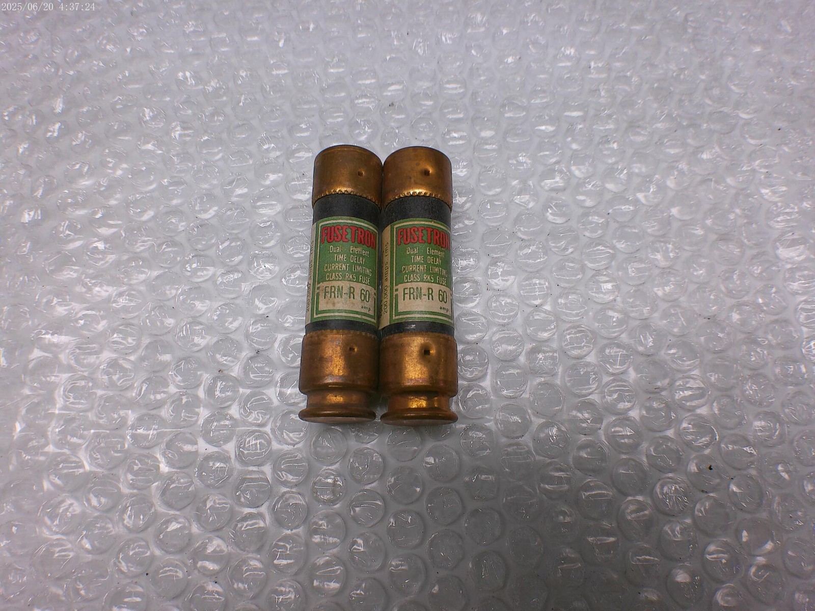FUSETRON FRN-R-60 FUSE GREEN LOT OF 2 NSNP