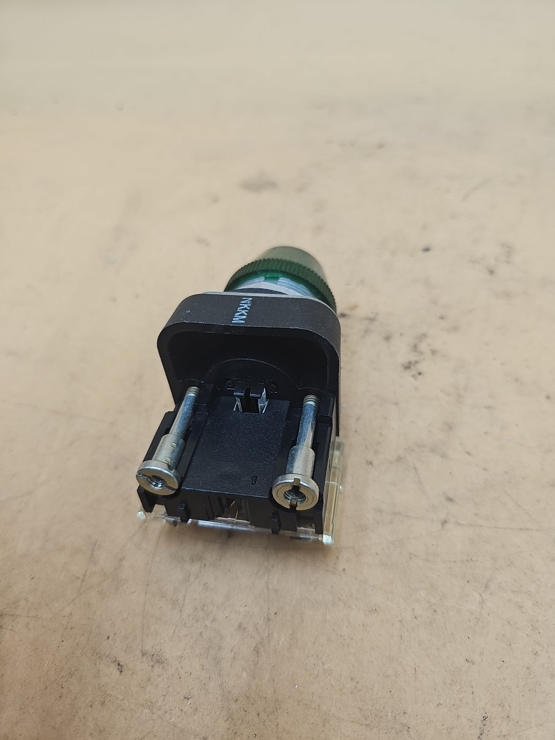Allen Bradley 800T-R10 Ser. T Green Pilot Light