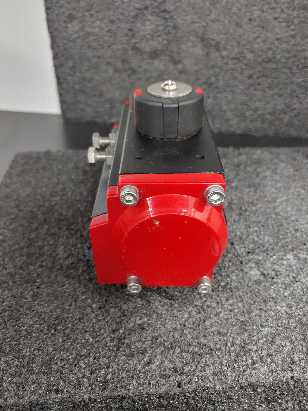 WE ANDERSON DWYER Series Act Pneumatic Actuator