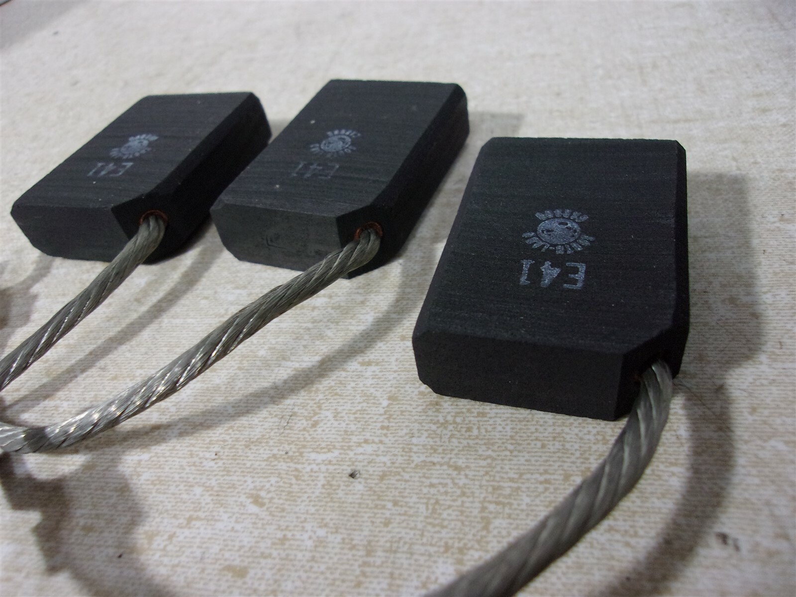 NEW South-Land Carbon E41, Lot of 3 Motor Brushes *FREE SHIPPING*