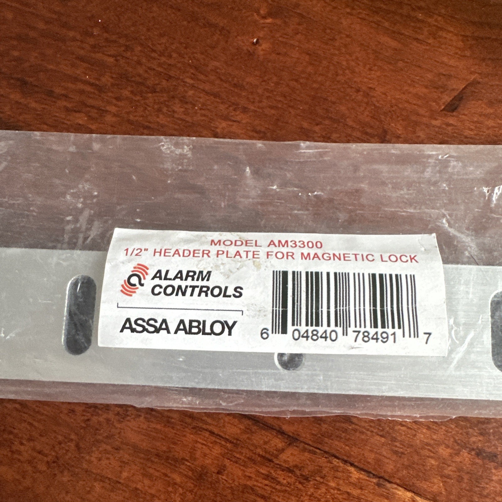 Alarm Controls Assa Abloy Header Drop Down Plate For Magnetic Lock 1/2″ AM3300