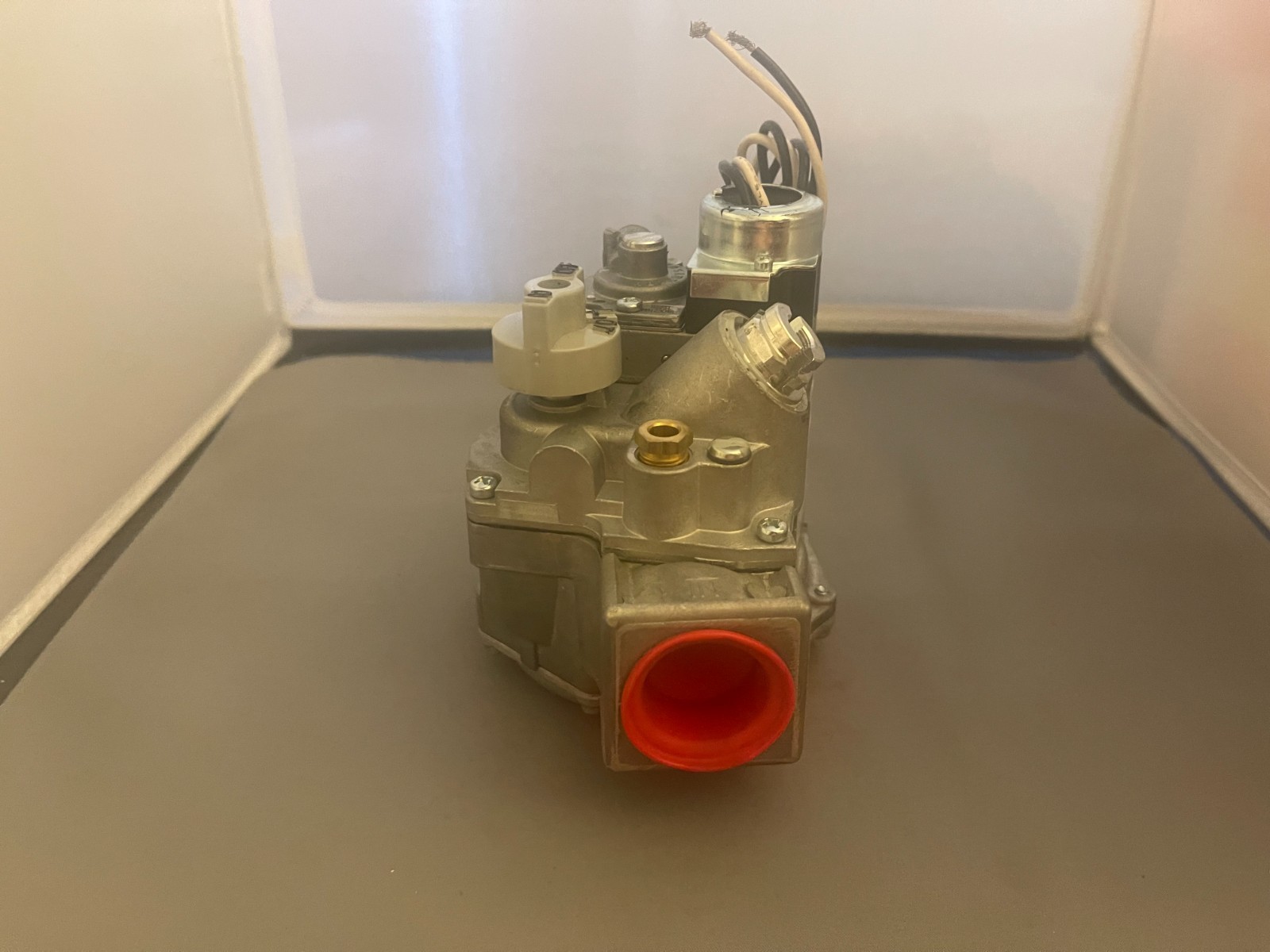 Robertshaw 700-456 120v 1 X 1 Standing Pilot Gas Valve 600000 BTU Slow Opening