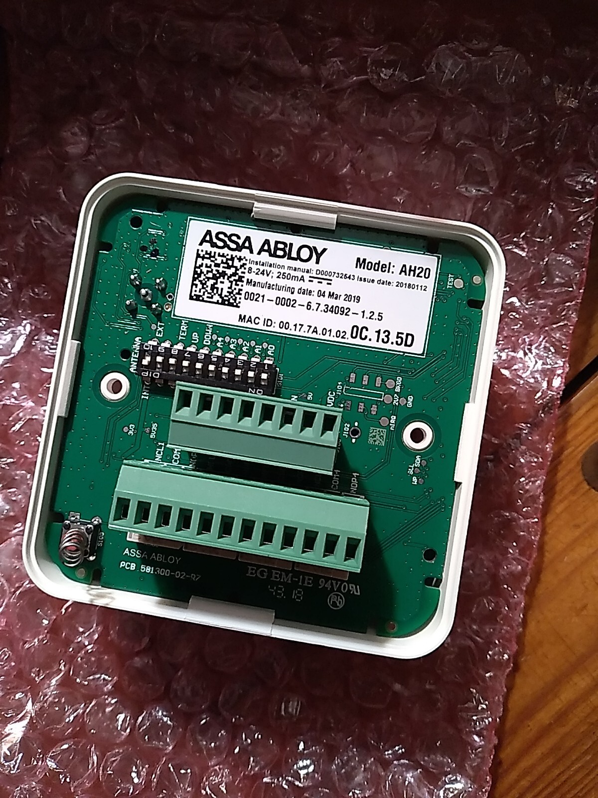 Assa Abloy #AH20 Wiegand Hub 1:1