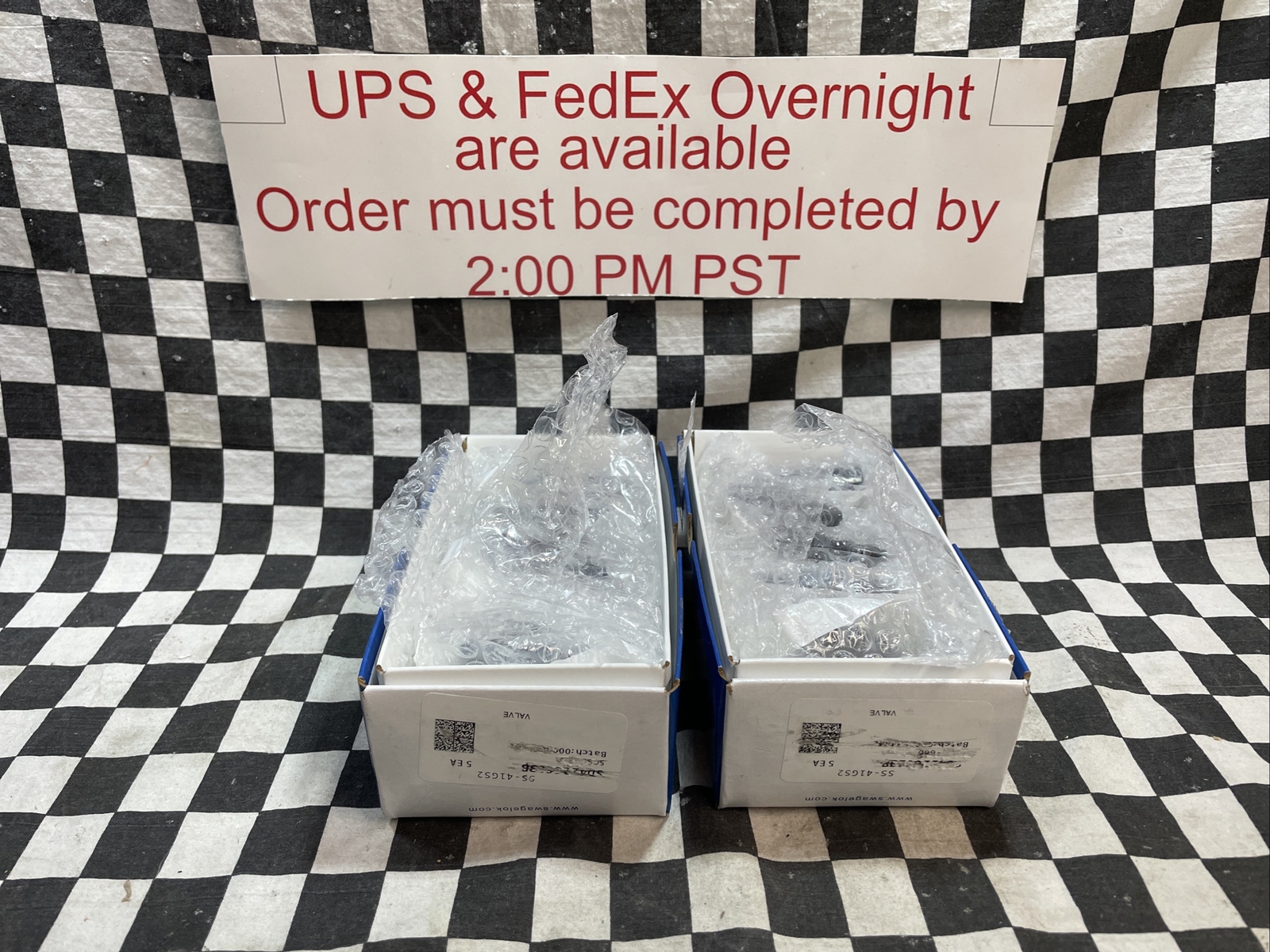 SWAGELOK SS-41GS2, SS41GS2, Ball Valve 1/8″, LOT OF 10, SHIPSAMEDAY#114MC