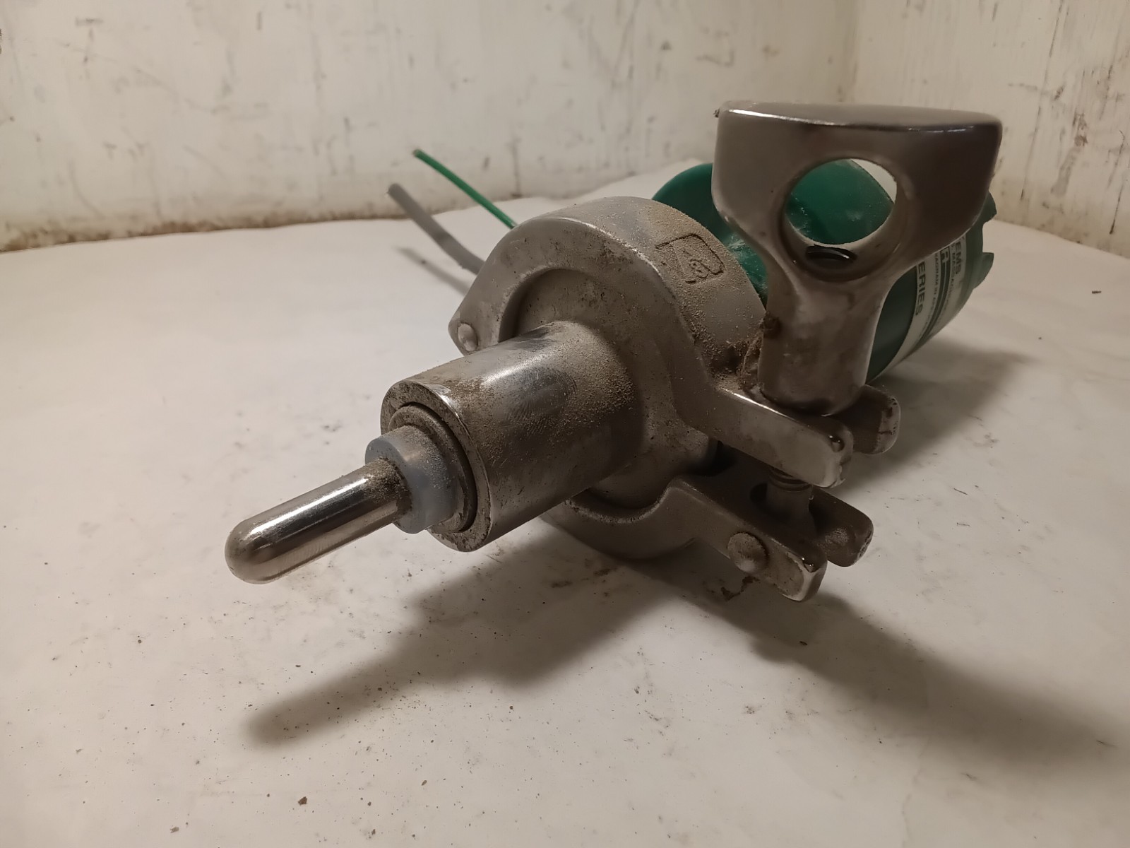 Auburn Triboflow Sensor 2000 Series (O4E)