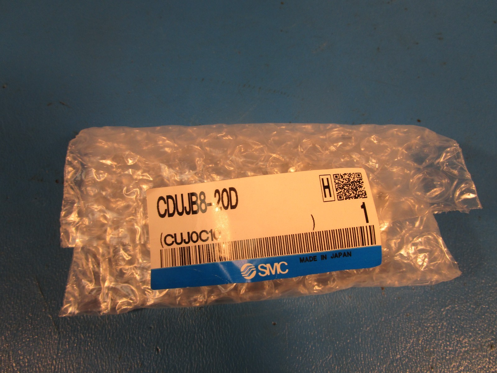 SMC CDUJB8-20D, Mini Free Mount Cylinder, 8mm Bore, 20mm Stroke, Auto Switch
