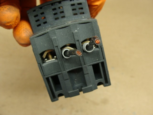 BUSSMANN OPM-NG-SM3 FUSE HOLDER 600V 30A 200kA