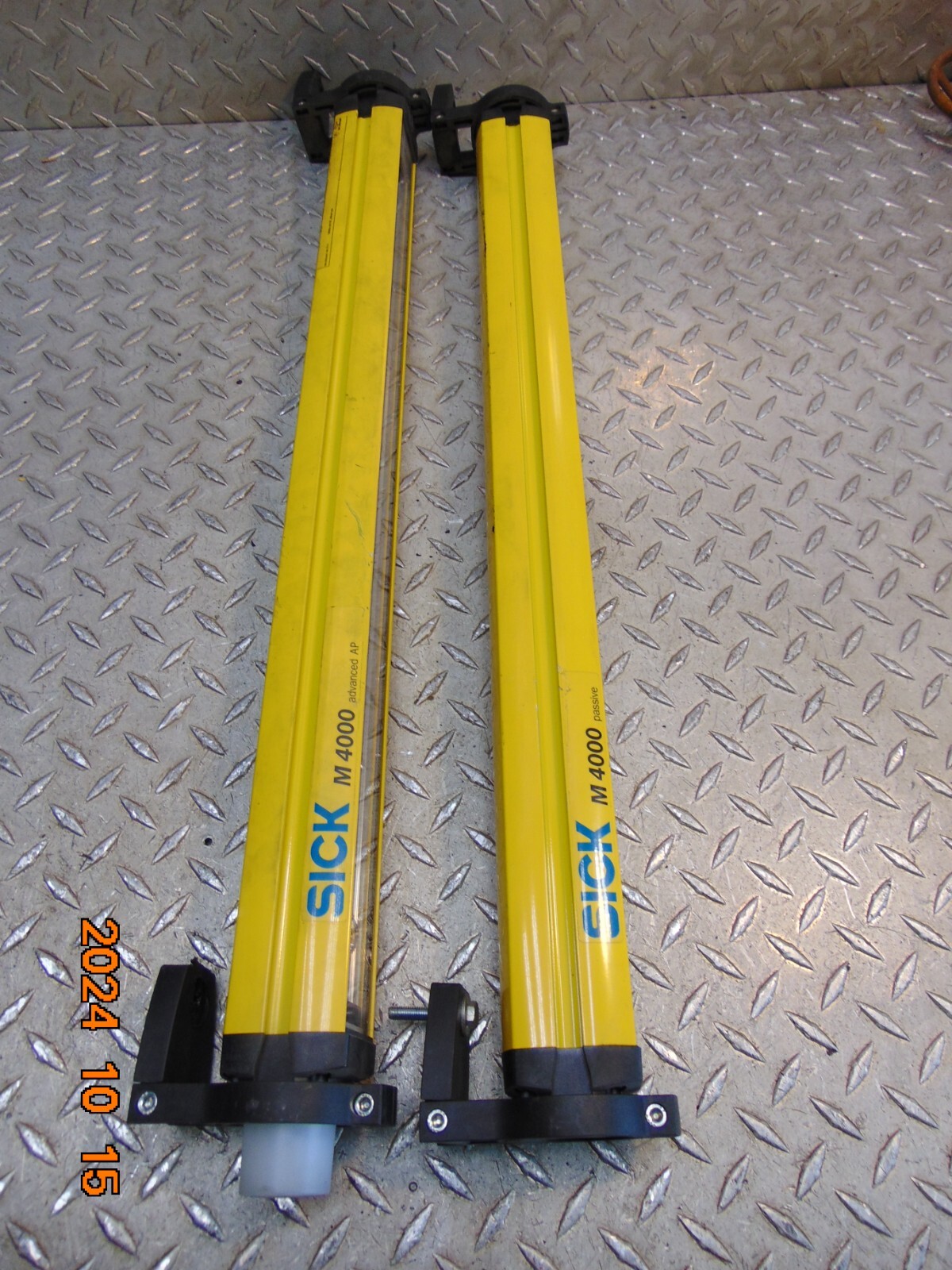 SICK M 4000 M40Z-025023RB0 & PSD01-1501 1027906 SAFETY LIGHT SENSOR SET