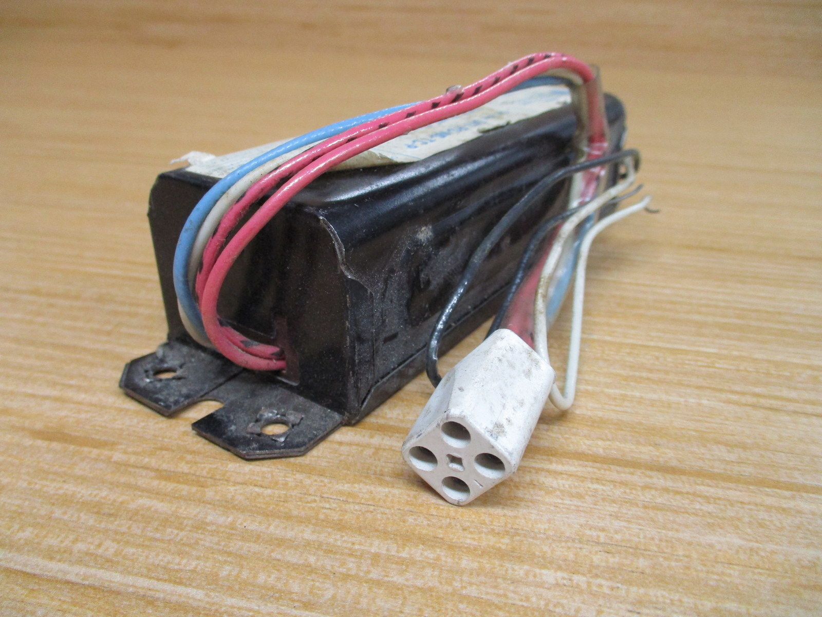 Universal Manufacturing 547-RS-WS-TC-P Ballast 547RSWSTCP