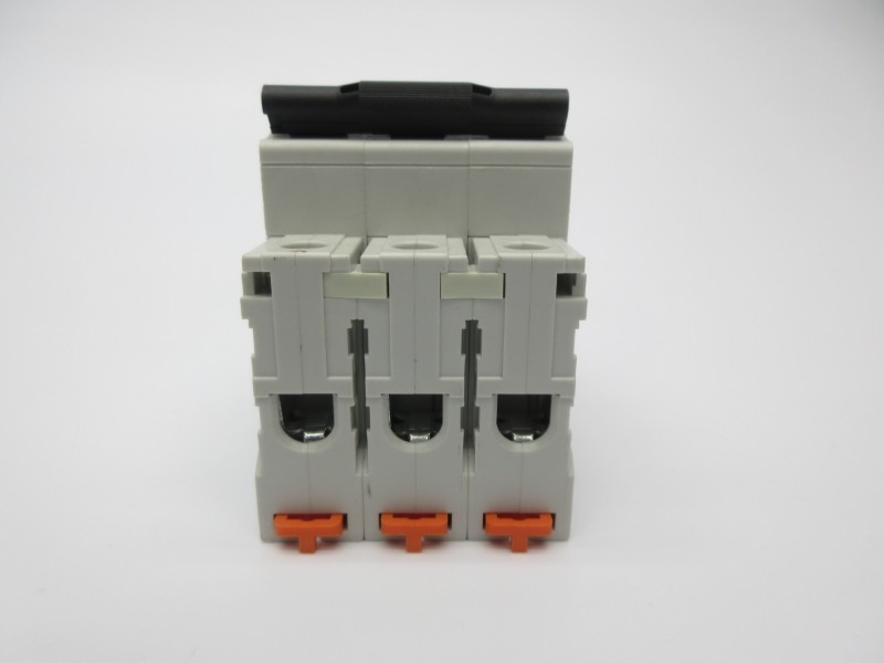 LOVATO P1MB3PC25 400V 25A NSNP