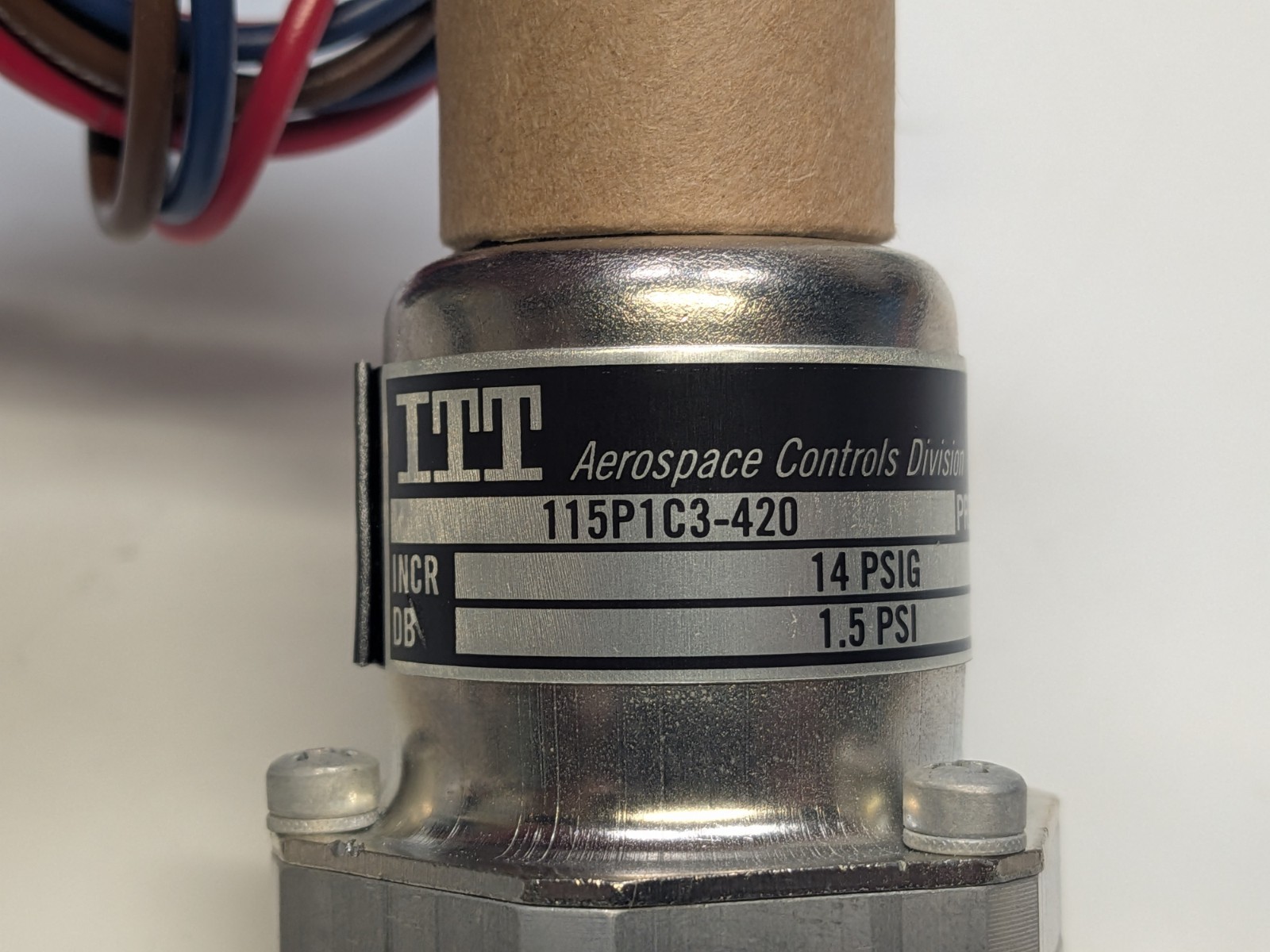 NEW ITT Neo-Dyn 115P1C3-420 14 PSIG / Pressure Switch 160 PSIG 5A 125/250 VAC