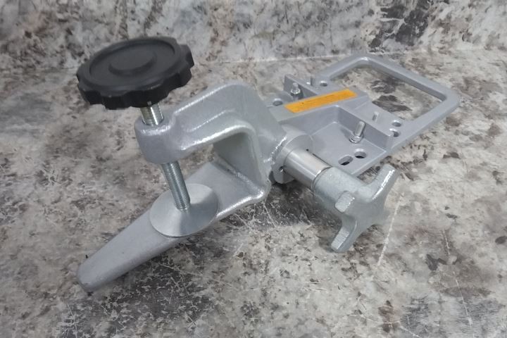 Dayton 32V127 1 HP 2,000 Max RPM 1/4 In NPT Air Inlet 36 In Shaft L Tank Mixer