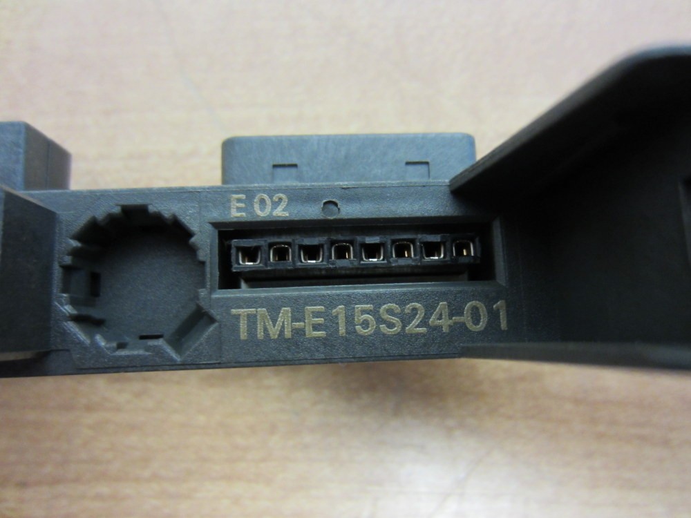 Siemens 6ES7 193-4CB20-0AA0 Terminal Module (Pack of 2)