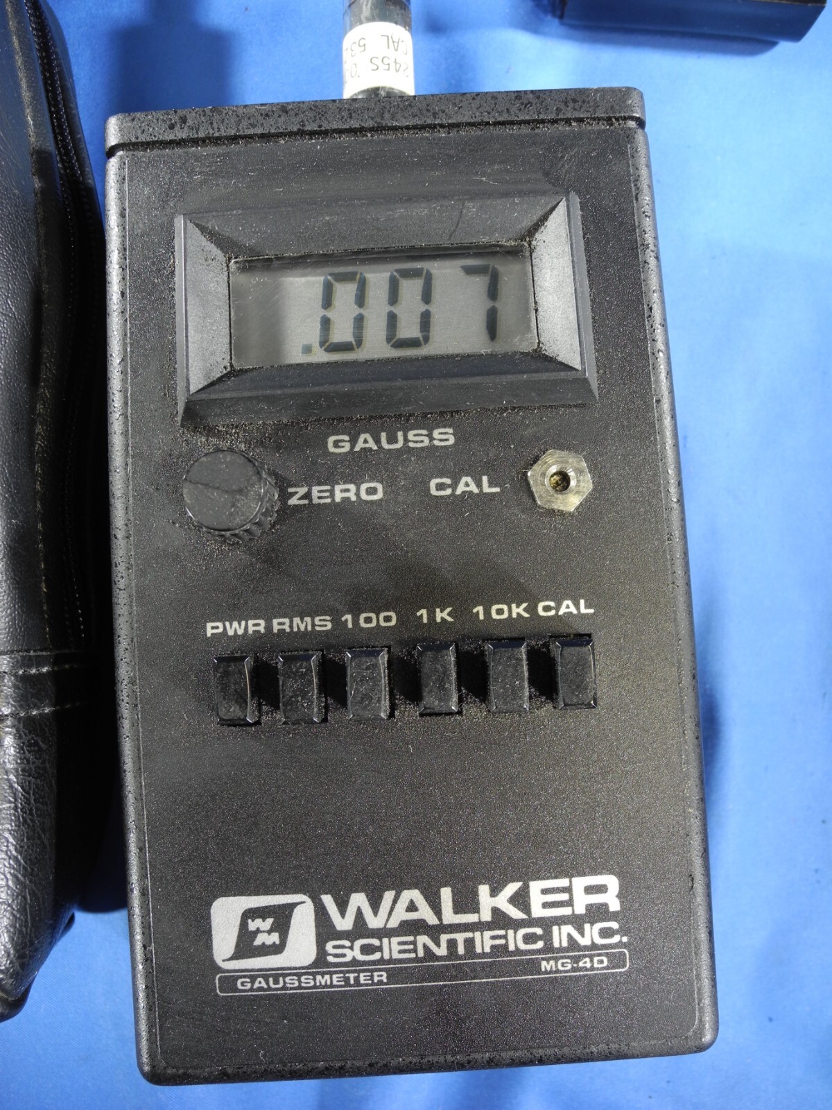 Walker Scientific MG-4D Portable Gaussmeter w Broken Probe MG-4D &ZG-1.