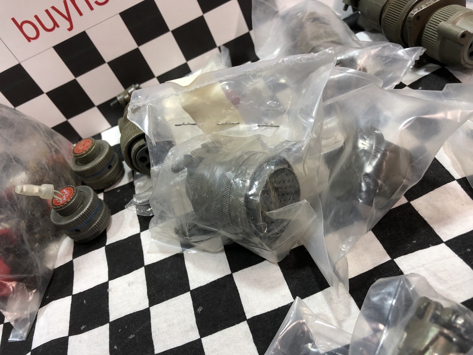 Miscellaneous Amphenol PT06A-22-55S, MS3100R18-11S, #BOX 13 “F10”