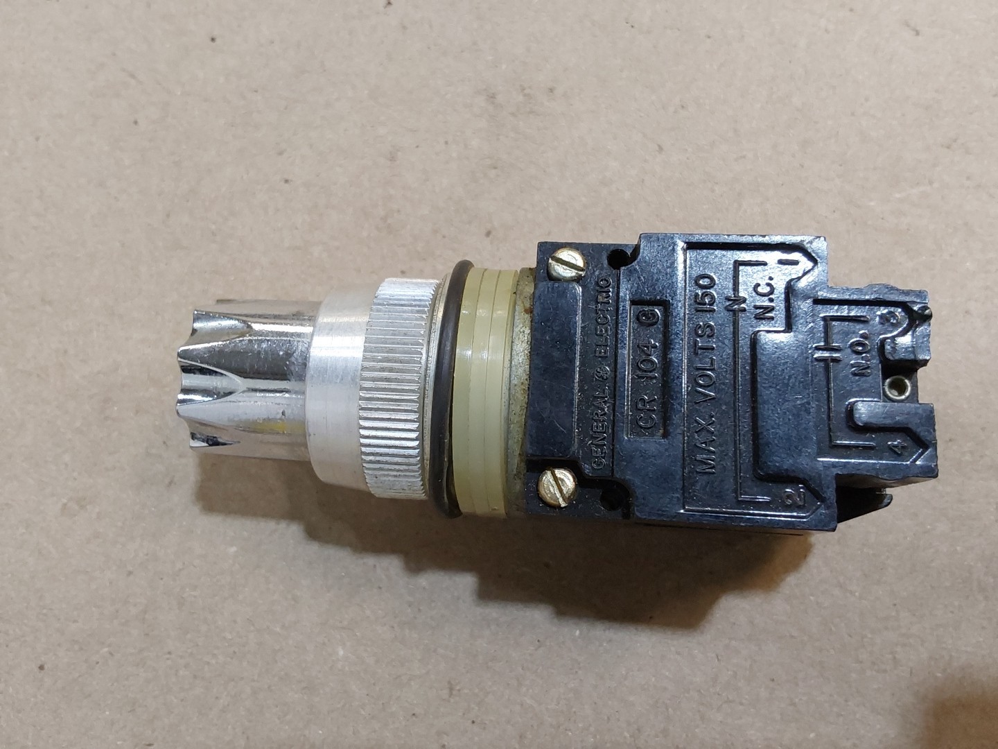 General Electric CR104G GE Push Button CR104G