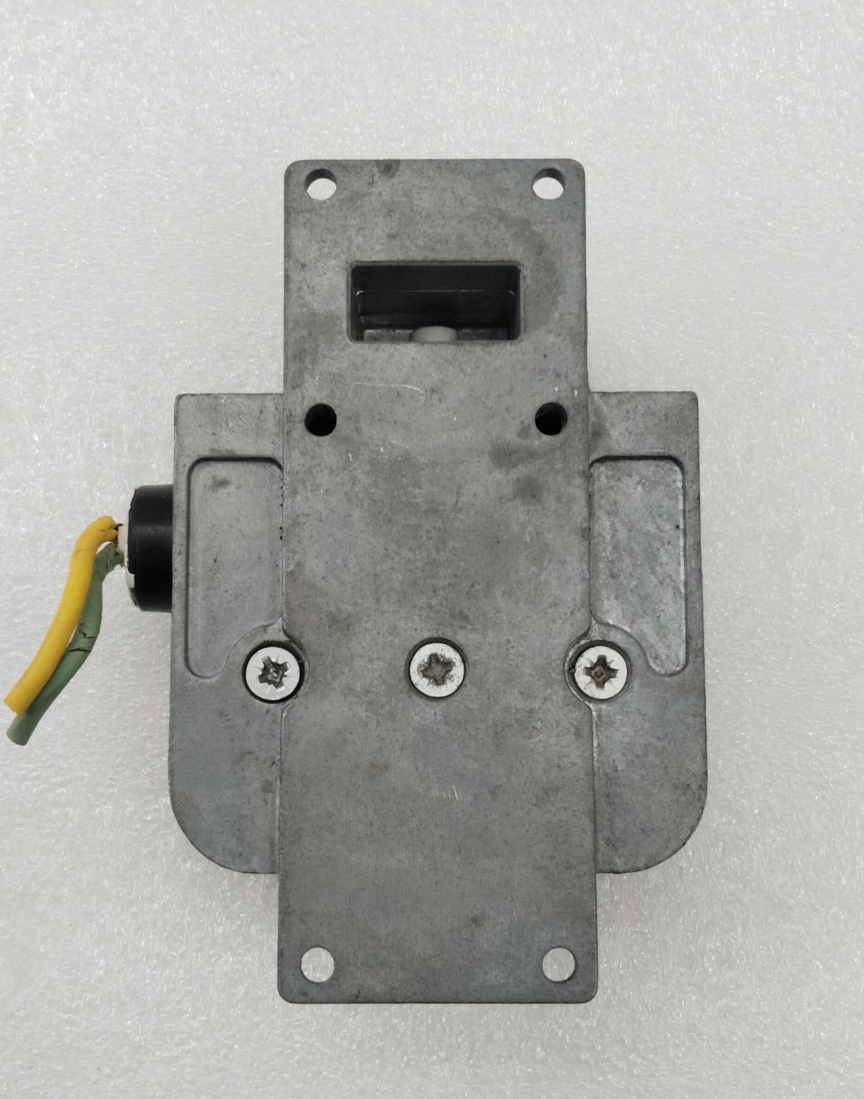 E2V Technologies EEV MG5436 Magnetron / E2V EEV MG5436 Magnet / Made in England