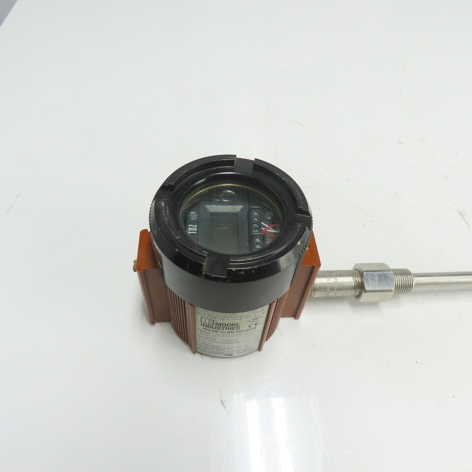 Moore TDZ/B-P2/U24-TO/S316 Temperature Transmitter 24″ Probe 32-1/2″ OAL