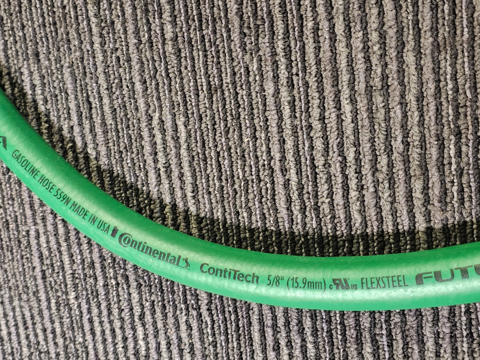 Continental ContiTech 20835375 Flexsteel Futura 5/8″ x 6′ Gasoline Hose Green