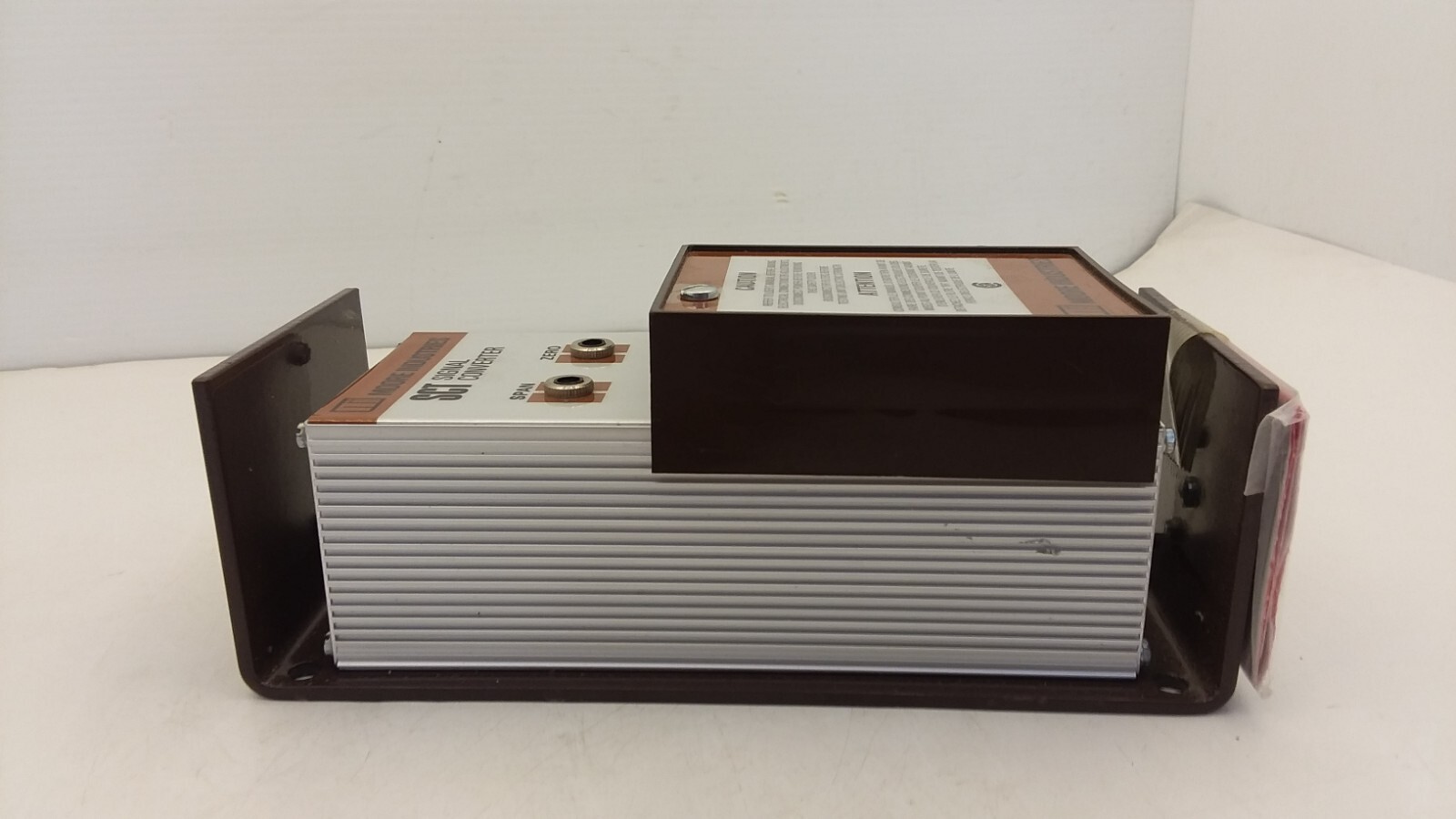 MOORE INDUSTRIES SCT/0-1V/0-1V/117AC SIGNAL CONVERTER 117VAC 50/60HZ 5W NNB