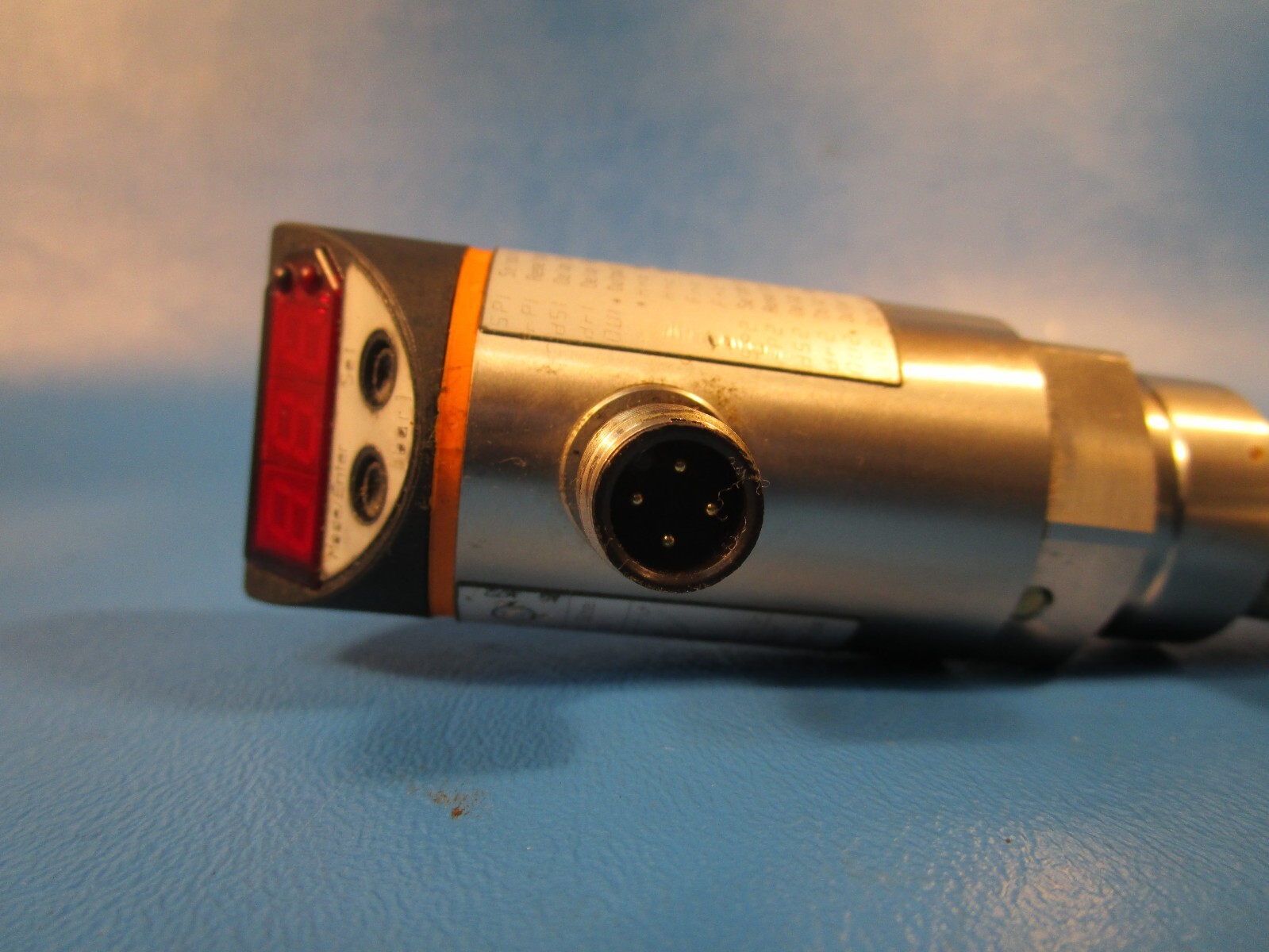 USED IFM PN7024, Electronic Pressure Sensor. Pressure sensor with display