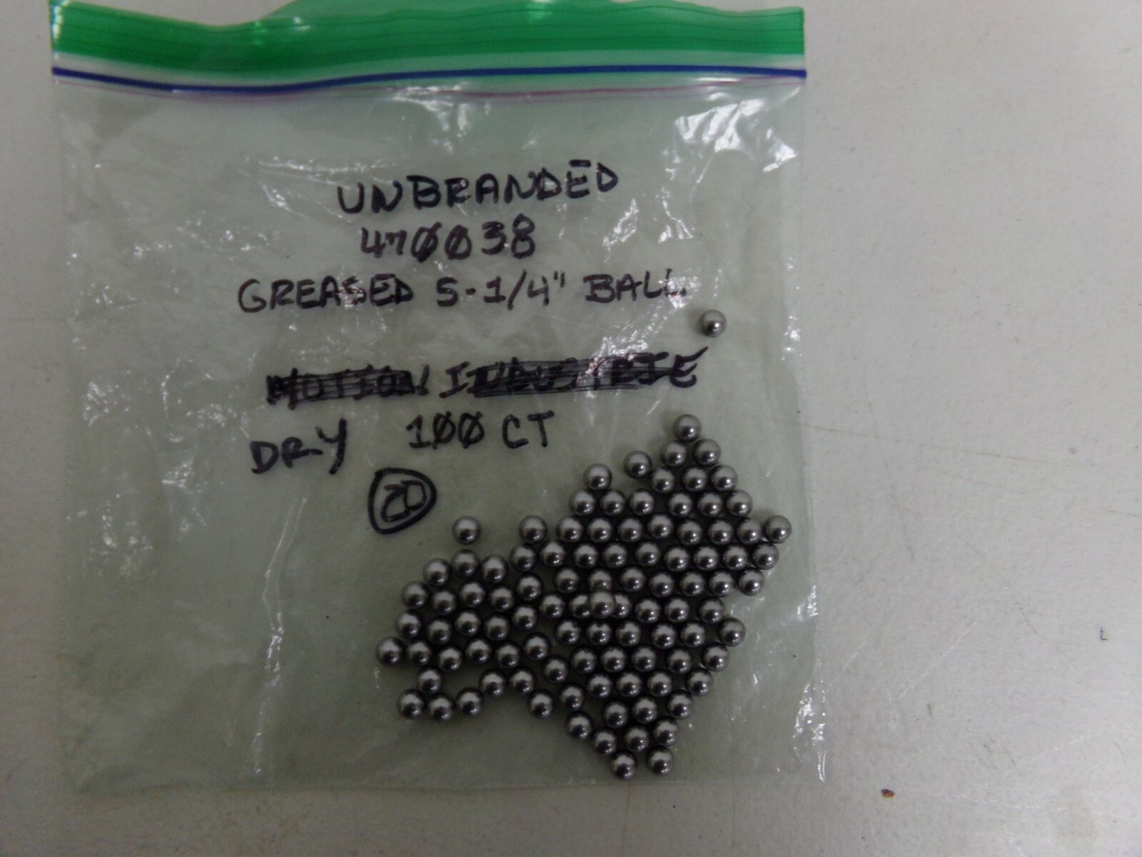 NEW ABB TTBALL Company 470038 Dry S-1/4″ Ball 6.350mm GR200 Active Lot/100