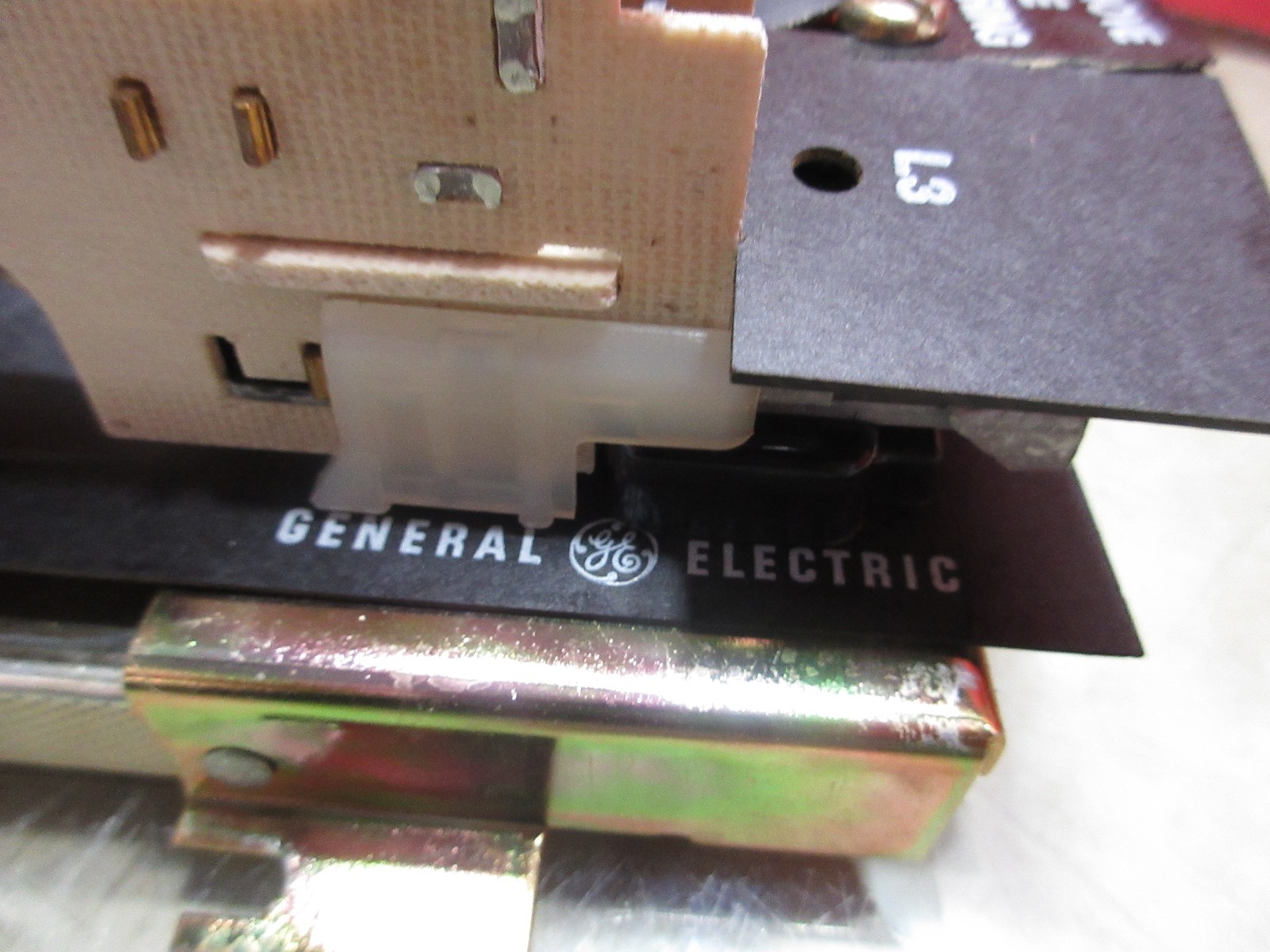 GE GENERAL ELECTRIC MAIN ON/OFF SWITCH UNIT FUSETRON RK5 FUSE FRN-R 30 N535