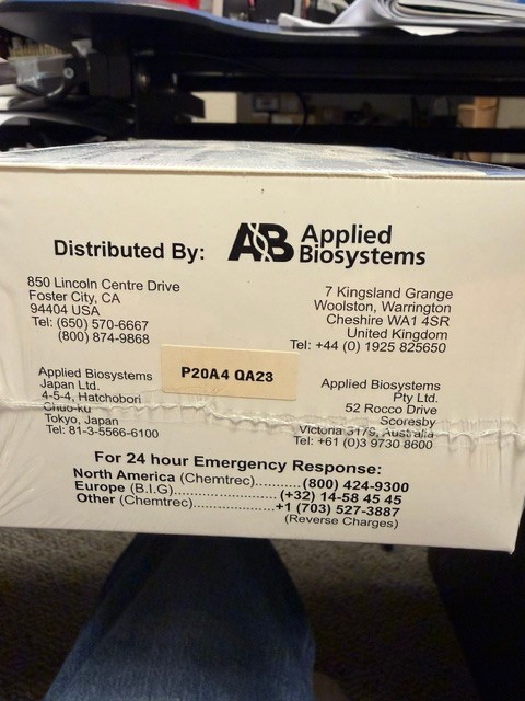Applied Biosystems REF No 4323032 Optical Caps 300 strips