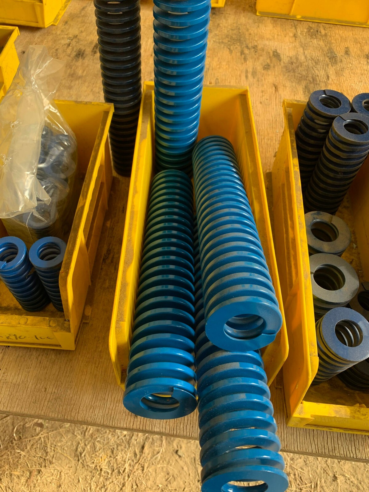 JIS Die Spring Medium Duty (Large Assorted Lot)