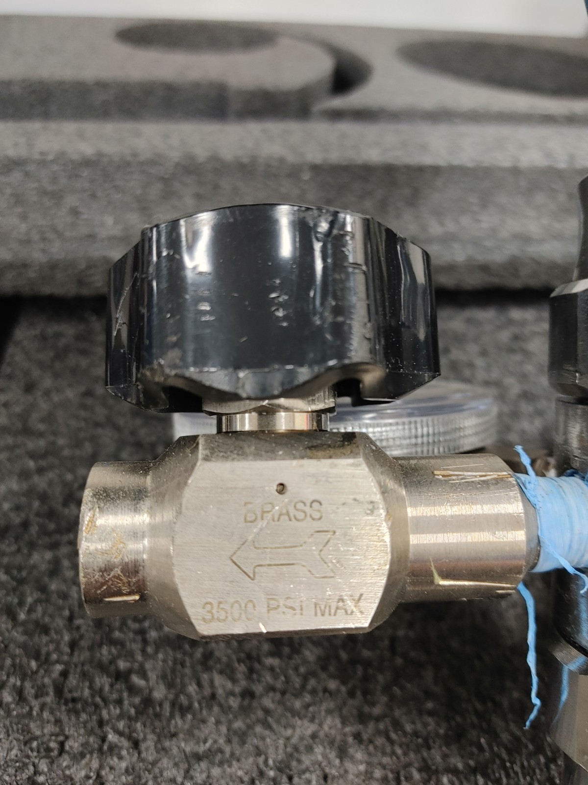 MATHESON High Purity Regulator with HARRIS Valve and Pressure Gauges