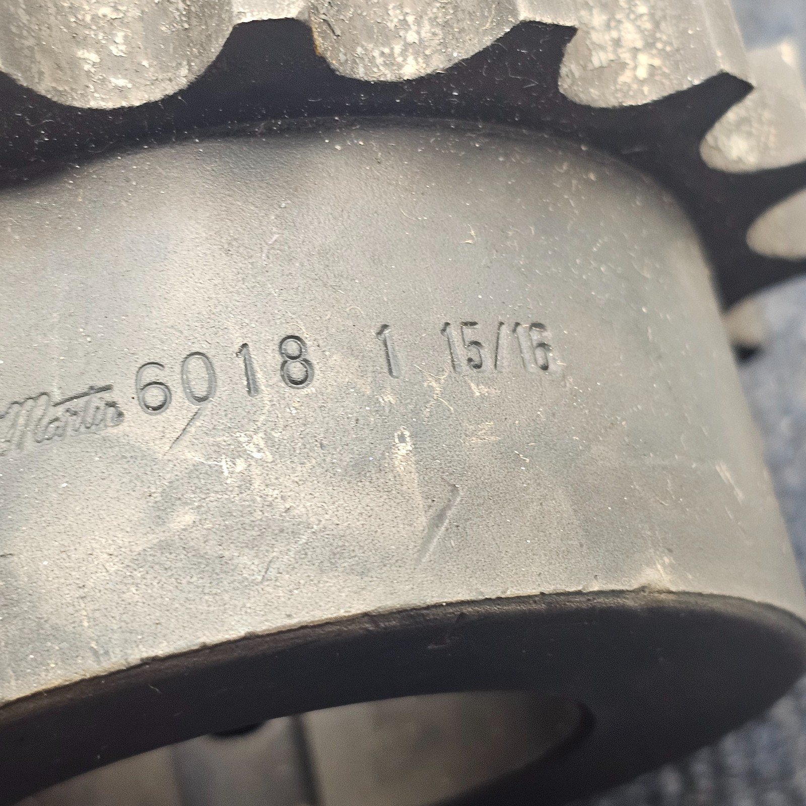 MARTIN 6018 1 15/16 Coupling Half Finished Bore Roller Chain Coupling Hub