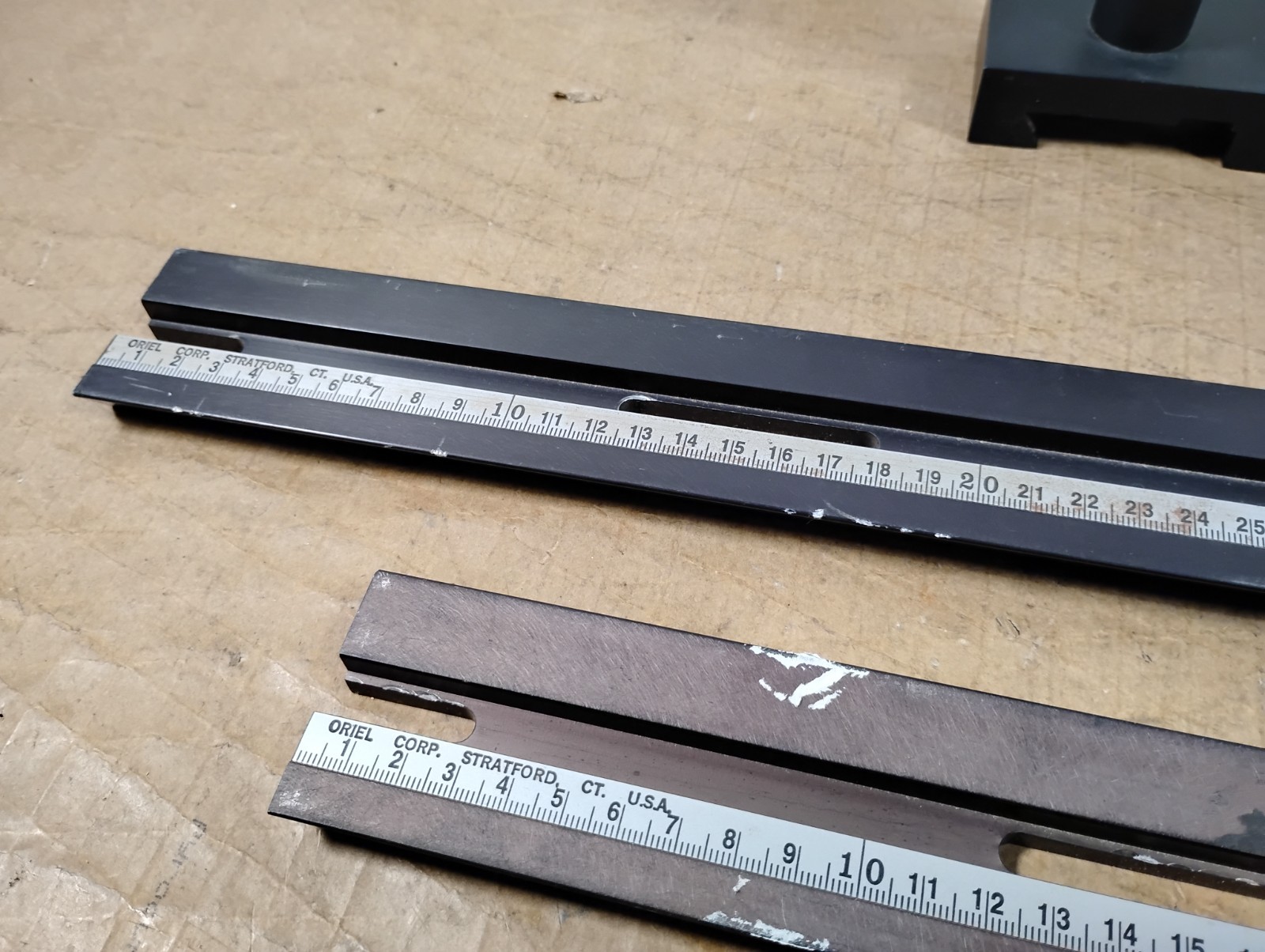Oriel Optical Rails with Carriers – 11502 11522 11641 11670 13860