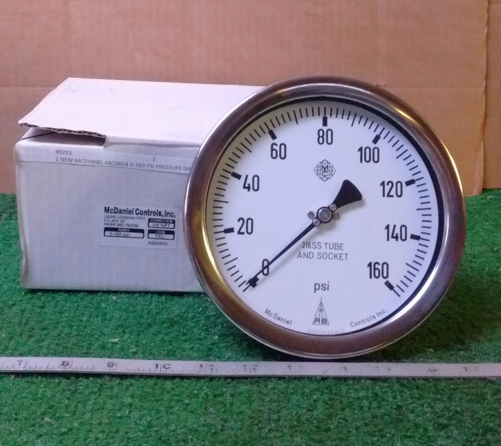 1 NEW MCDANIEL AB20604 0-160 PSI PRESSURE GAUGE 1/4″ NPT NIB ***MAKE OFFER***